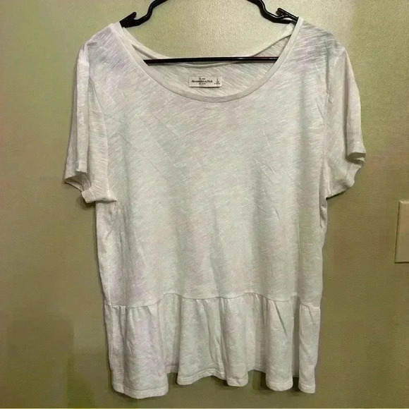 Abercrombie & Fitch oversized. T-shirt with ruffle size L women - Picture 1 of 9
